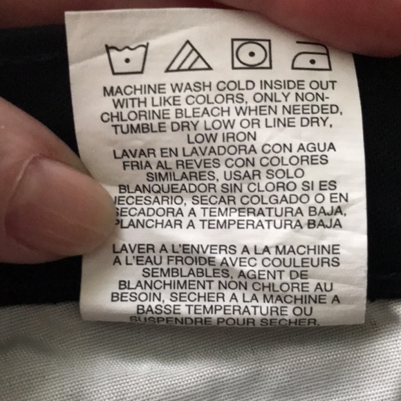 Black burmuda shorts - Picture 6 of 6